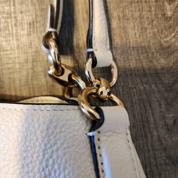 NWOT Coach Hallie Shoulder Bag Tote Pebble Leather White/Gold - Picture 5 of 16